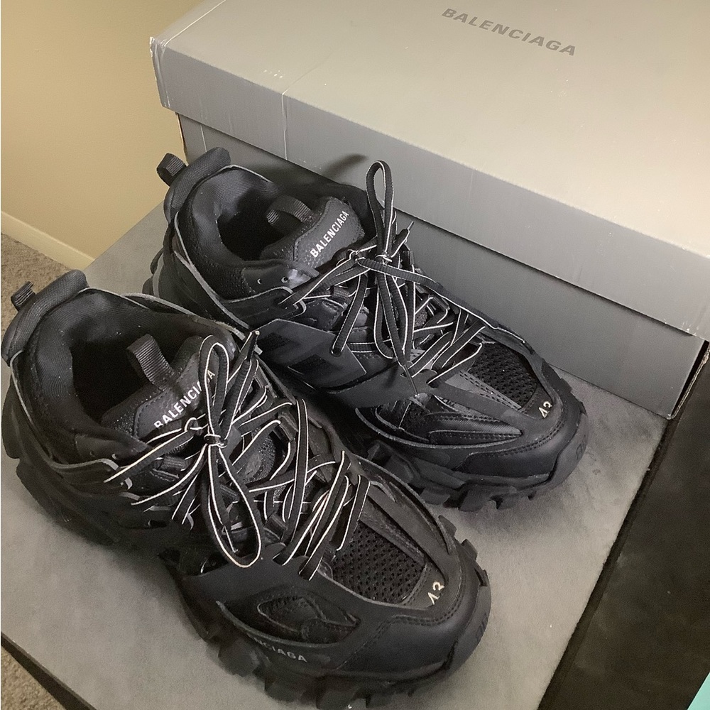 Balenciaga Track Black